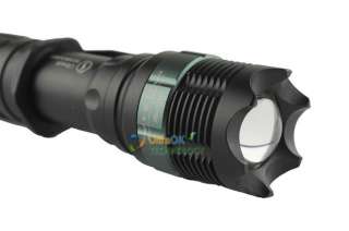 ZOOMABLE CREE LED 7W Flashlight Torch + Charger 18650  