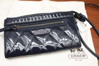 COACH Poppy Liquid Gloss Patent Leather Zippy Wristlet Wallet 46577 
