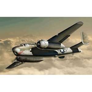    Italeri 1/72 B 25G Mitchell Bomber Airplane Model Kit Toys & Games