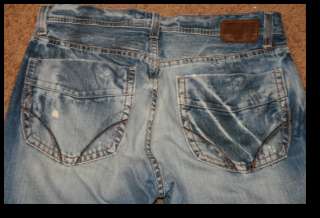 Buckle BKE 67 Distressed Tyler NWOT Sz 32 x 34 Denim Jeans  