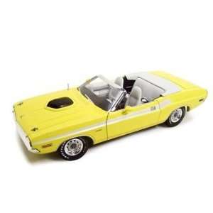  1971 Dodge Challenger Yellow 118 Diecast Model Toys 