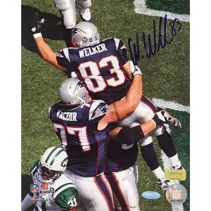 Wes Welker Celebration vs Jets 16x20