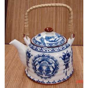  Blue Teapot w/ Fish Pictures 