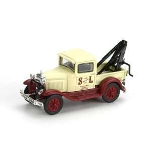  HO RTR Model A Tow Truck, S&L Motor Co Toys & Games