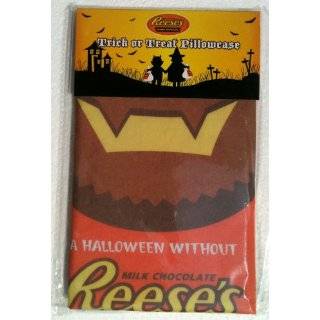 REESES PEANUT BUTTER CUPS Hersheys HALLOWEEN Candy TRICK OR TREAT 
