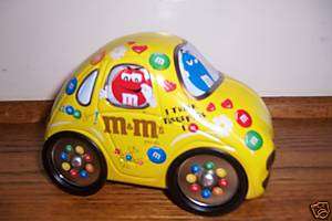 CANDY TOY VOLKSWAGEN BUG COLLECTOR TIN CAR OPENS IN CENTER 