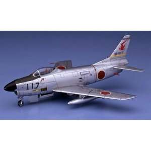  51404 1/72 F 86D Sabre Dog JASDF Toys & Games