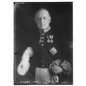  Sir Reginald H. Brade