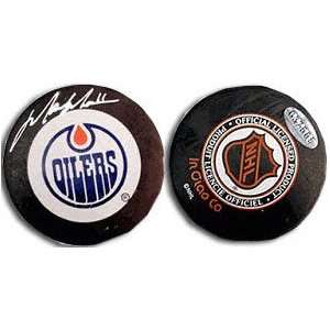  Mark Messier Autographed Edmonton Oilers Hockey Puck 