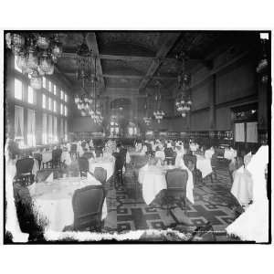 Dining room,Pfister Hotel,Milwaukee,Wis. 