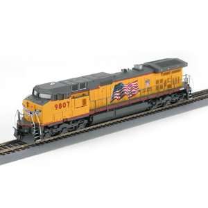  Athearn HO RTR C44 9W, UP/Flag #9807 ATH79839 Toys 