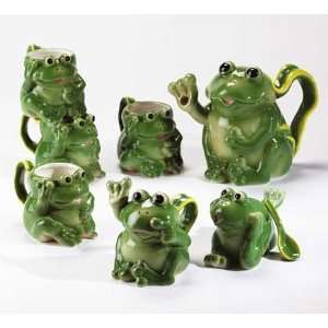  Friendly Frogs Tea Set w/Cups ~ plus ~ FREE Salt & Pepper 