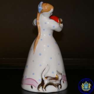 RARE Soviet Russian Dulevo porcelain figurine GIRL with TEAPOT not LFZ 