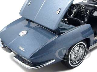 1963 CORVETTE STING RAY CONVT SILVER BLUE 118 AUTOART  