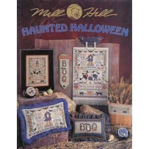  Haunted Halloween   Cross Stitch Pattern Arts, Crafts 