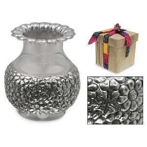  Silver vase, Margaritas