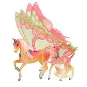  Breyer Scarlet and Ruby Scented Wind Dancers Sports 