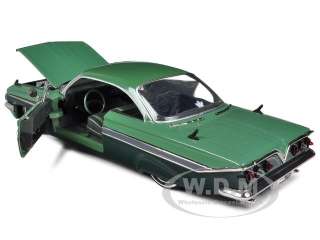 1961 CHEVROLET IMPALA GREEN 1/24 DIECAST MODEL CAR BY JADA 96353 