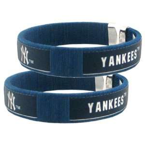   New York Yankees   MLB Fan Band Bracelet (2 Pack)