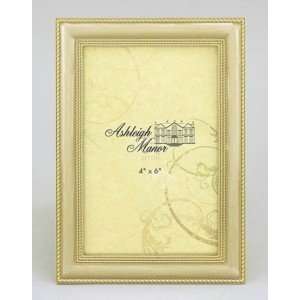    Ashleigh Manor 4 by 6 Inch Yvonne Frame, Gold