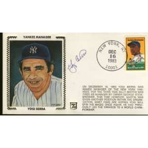   Yogi Berra Signed New York Yankees Cachet Psa/dna 