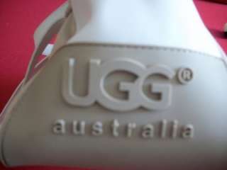 BEIGE DENIM & WHITE LEATHER XL  UGG AUSTRALIA  HANDBAG  GENTLY USED 