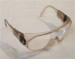 For sale are a pair of Uvex Provision 9190 glasses. They feature