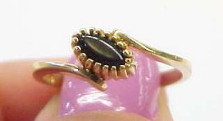 Cats Eye Solitaire / 10KT Solid Yellow Gold Ring ~ in excellent 