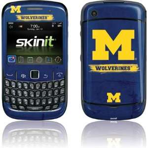  University of Michigan Distressed Logo skin for BlackBerry 