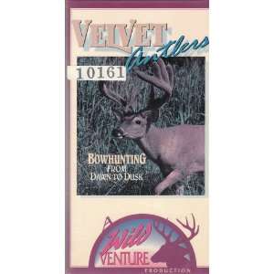  Velvet Antlers Bowhunting From Dawn to Dusk [VHS Tape 