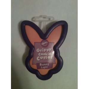  Wilton   Grippy Cookie Cutter   Bunny