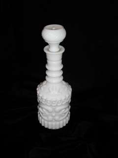VINTAGE JIM BEAM WHITE MILK GLASS DECANTER~STOPPER WITH CORK~EXCELLENT 