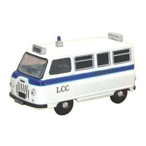  Morris J2 Ambulance   London Ambulance Toys & Games