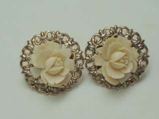 Vintage Ornate Gold Tone Cream Rose Screw Back Earrings  