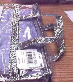Loose soft handle (more than 3 long) on vinyl zipper bag 