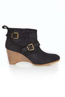Vanessa Bruno Athé  Black Leather Ankle Boot by Vanessa Bruno Athe
