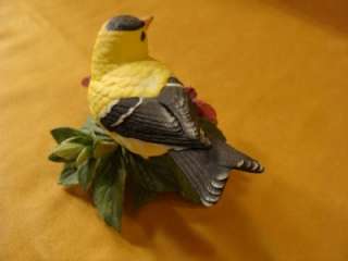 LENOX AMERICAN GOLDFINCH Lifelike Bird in the Pansies  