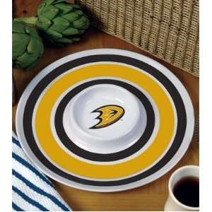 Boston Bruins Plastic Chip and Dip Plate 