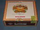 Upmann Fabrica de Tabacos Wooden cigar box paper hing