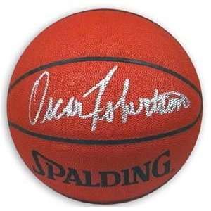 Oscar Robertson signed Indoor/Outdoor Basketball