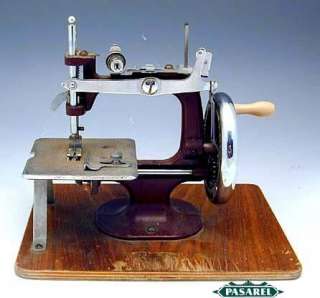 Antique Miniature Sewing Machine Model  