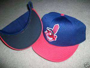 NEW ERA HAT CAP FITTED INDIANS CLEVELAND SIZE 8 BLUE  