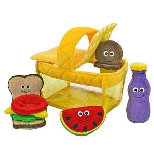  Melissa & Doug Picnic Basket Fill and Spill    Toys 