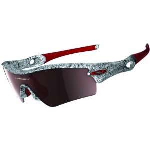 Oakley Radar Path Adult Photochromic Lifestyle Sunglasses w/ Free B&F 