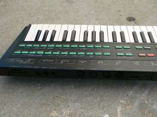Yamaha DX100 Synthesizer Keyboard  