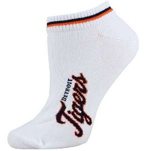   White Ladies (529) 9 11 Two Stripe Ankle Socks