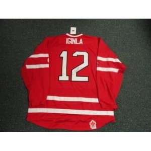 Jarome Iginla Signed Jersey   2010 Team Canada Gold   Autographed NHL 