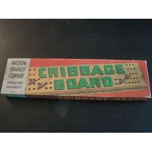  Cribbage Board Milton Bradley Vintage Toys & Games