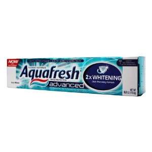 Aquafresh Toothpaste, Fluoride, 2x Whitening, Ice Mint 6 oz 